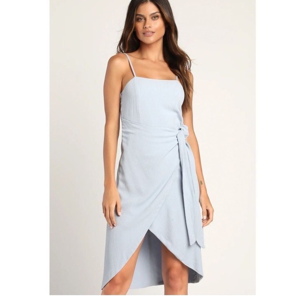 NWT Lulus Stay Sunny Light Blue Faux Wrap Spaghetti Strap Midi Dress Size Medium - Picture 1 of 16